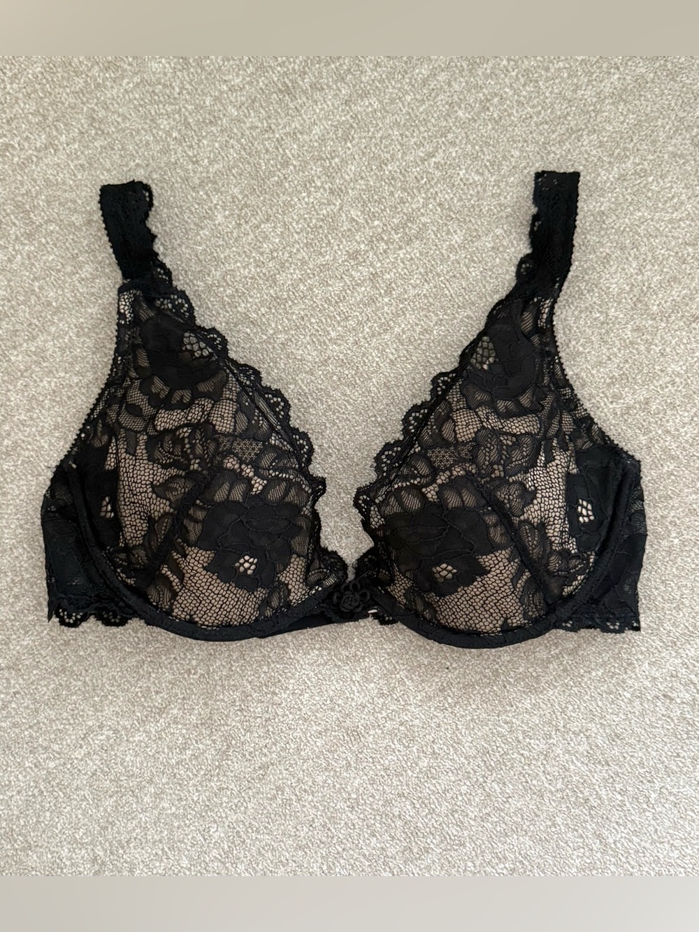 Victoria’s Secret Very Sexy Black Lace Push-Up Bra 34C Unpadded